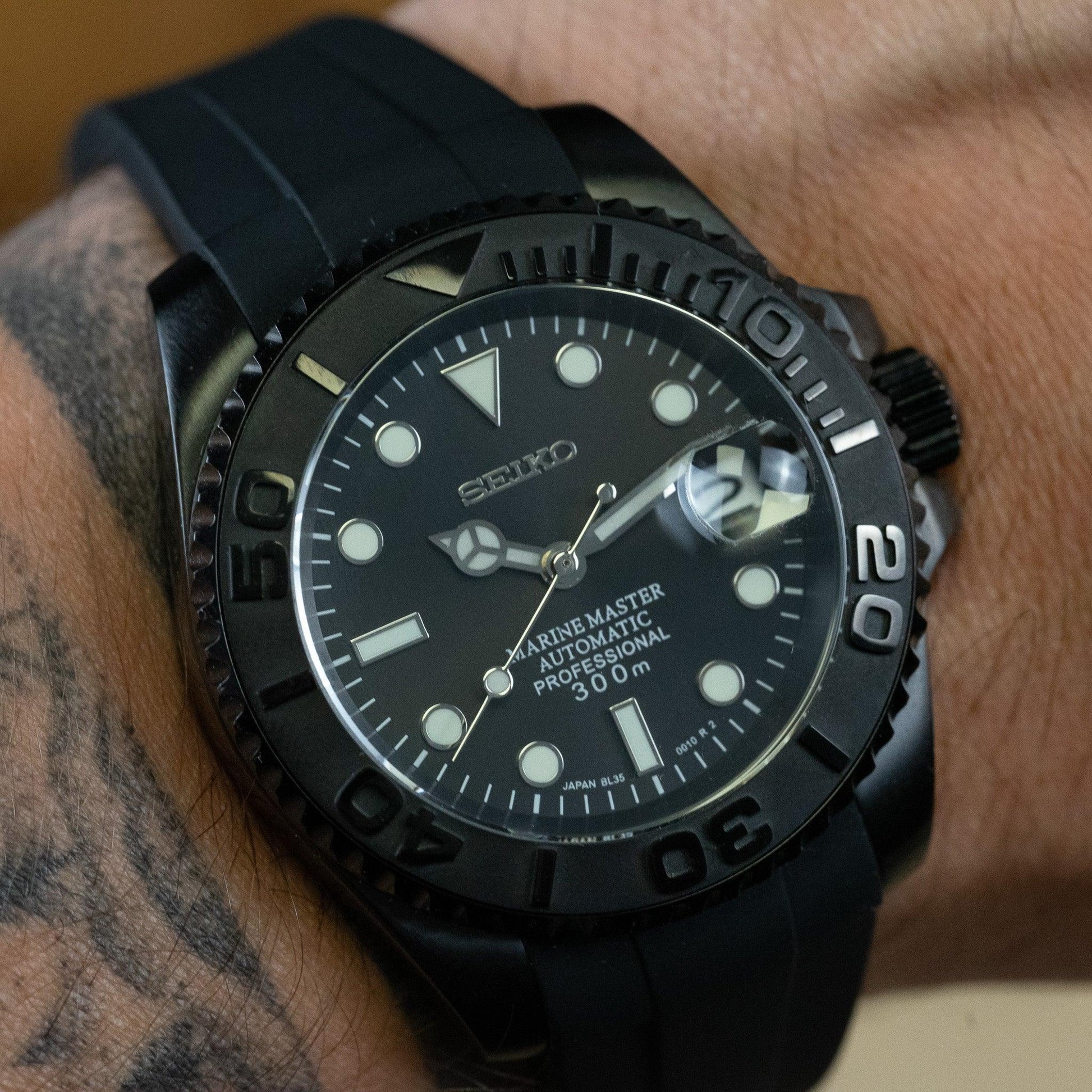 MOD MARINER UHR | KOMPLETT SCHWARZ | SILIKONARMBAND